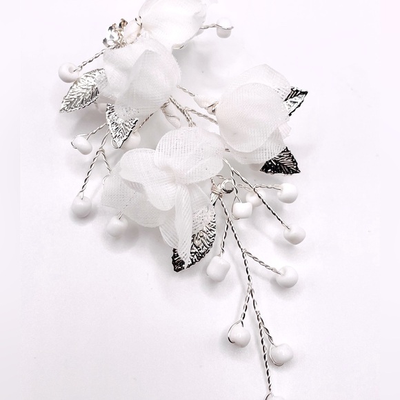 Silver Beaded Organza Leaf Earrings - Picture 5 of 7